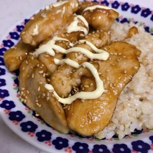 やわらか〜い　さっぱりとり胸肉丼